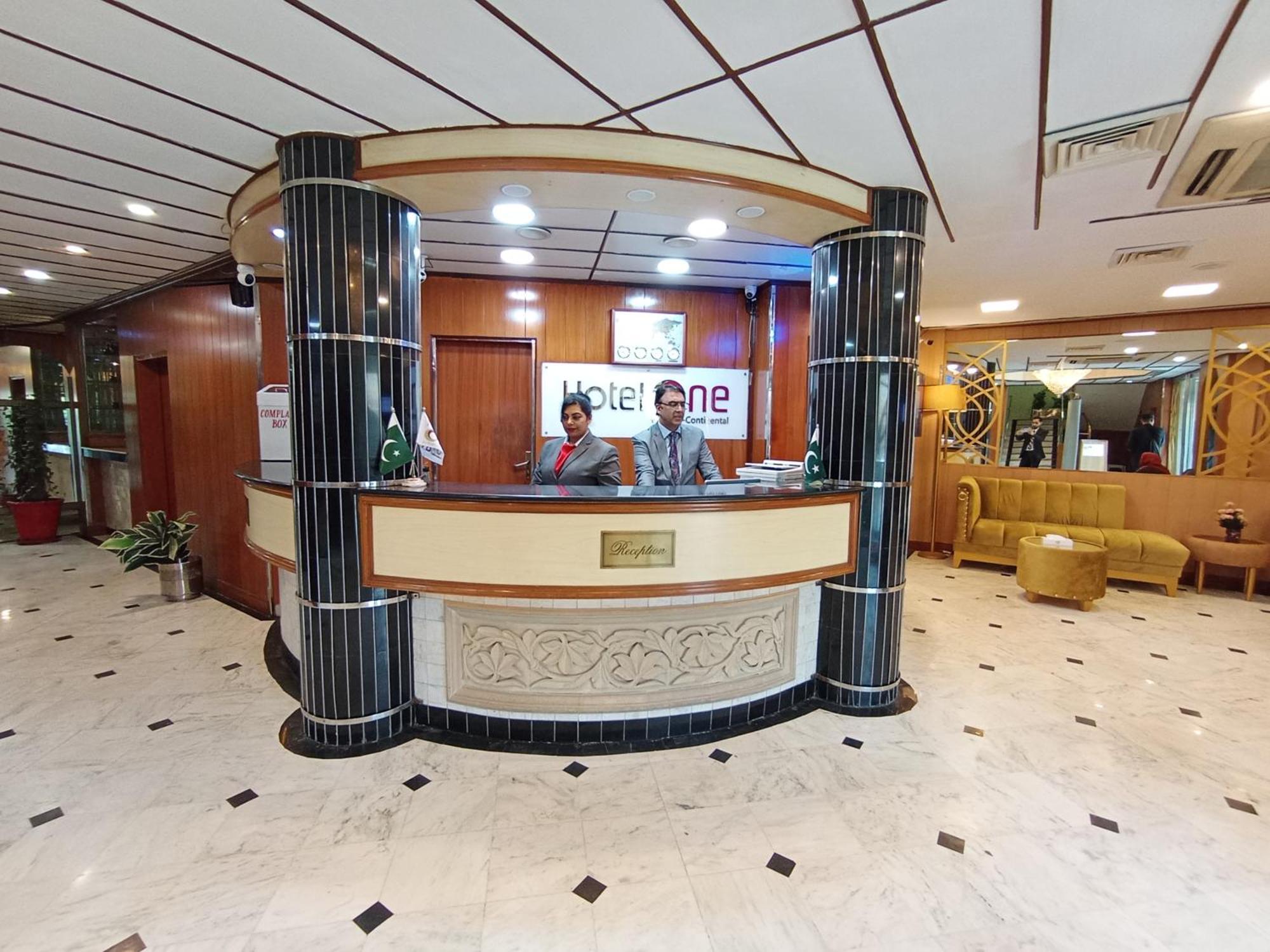 Hotel One Карачи Екстериор снимка