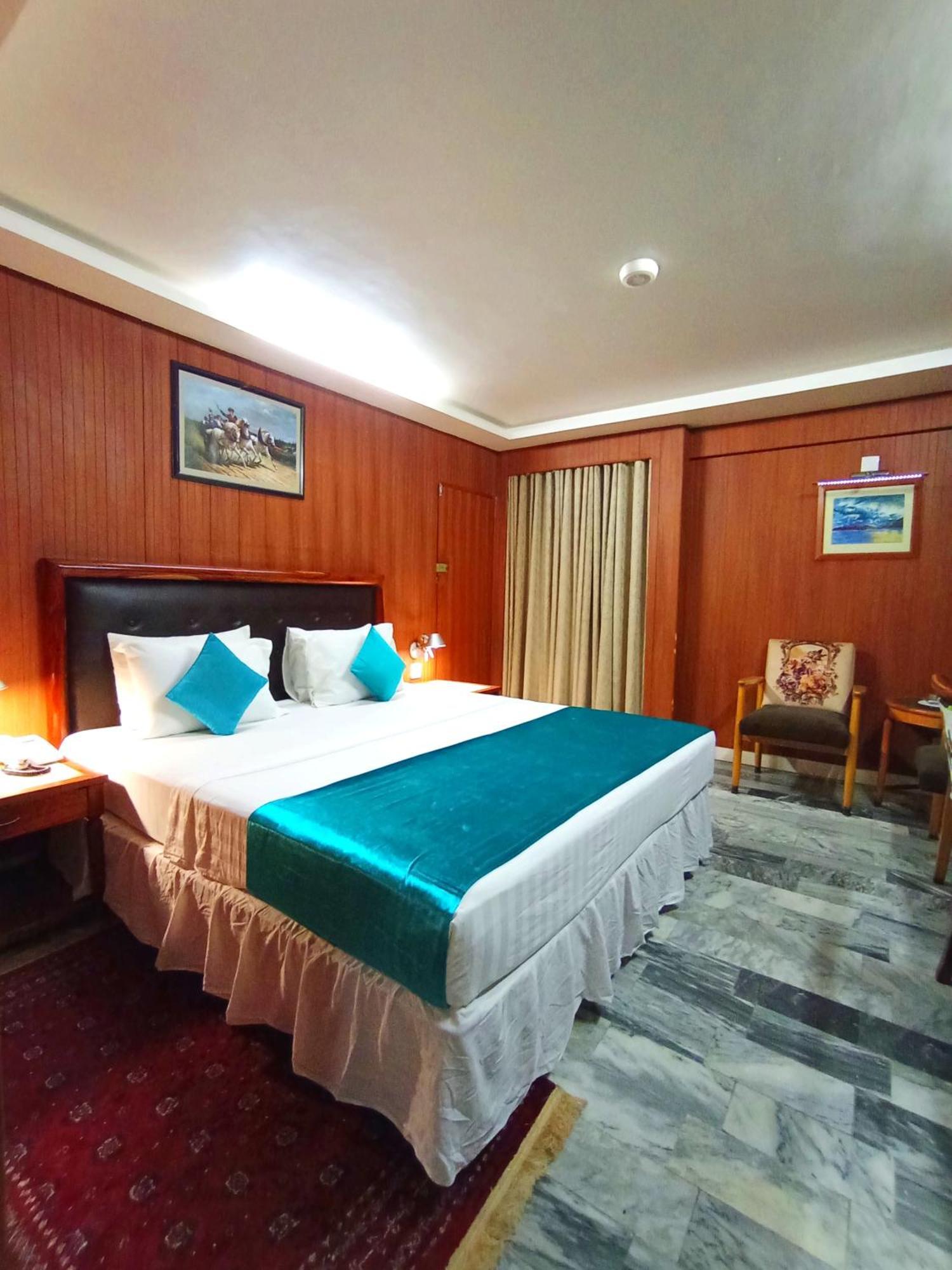 Hotel One Карачи Екстериор снимка