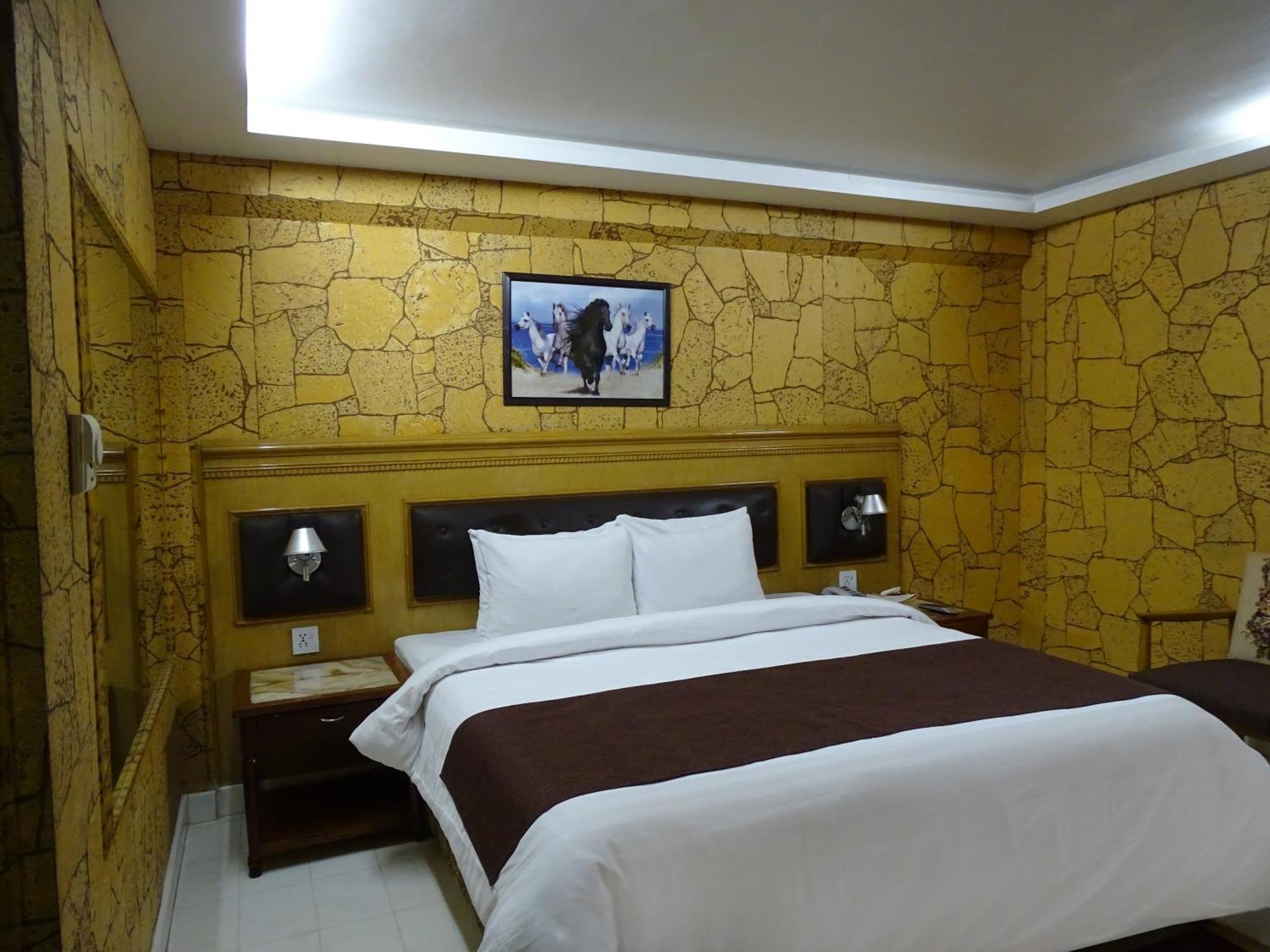 Hotel One Карачи Екстериор снимка